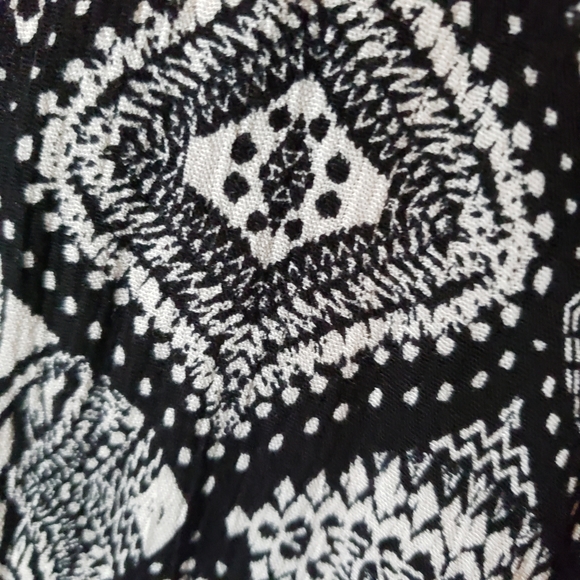 NWT Raisins Curve Black & White Coverup Size 3X - Picture 8 of 8